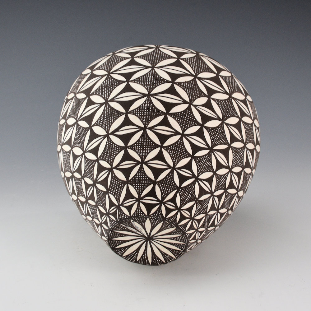 Victorino, Sandra - Large Long Neck Jar with Butterflies and Flowers - Image 5