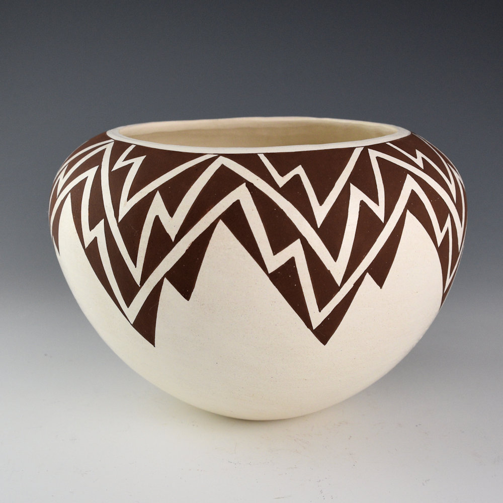 Patricio, Tobie Mae - "Lightning over the Mountains" Bowl - Image 4