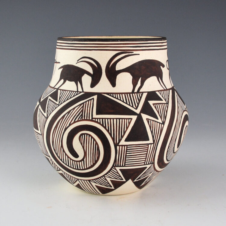 Aragon, Wanda - Jar with Tularosa Swirls and Hunters (1998)
