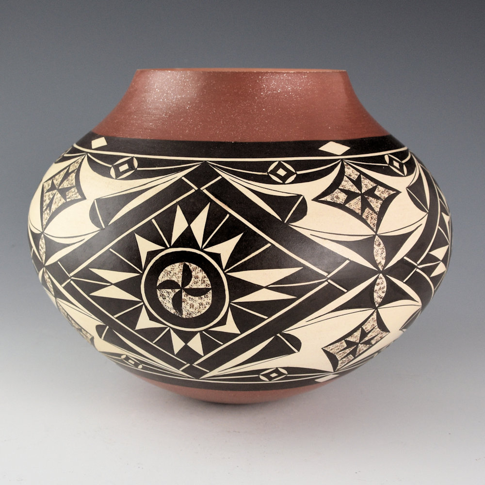 Lucas, Yvonne - "Star Bursts" White Jar (2025) - Image 3