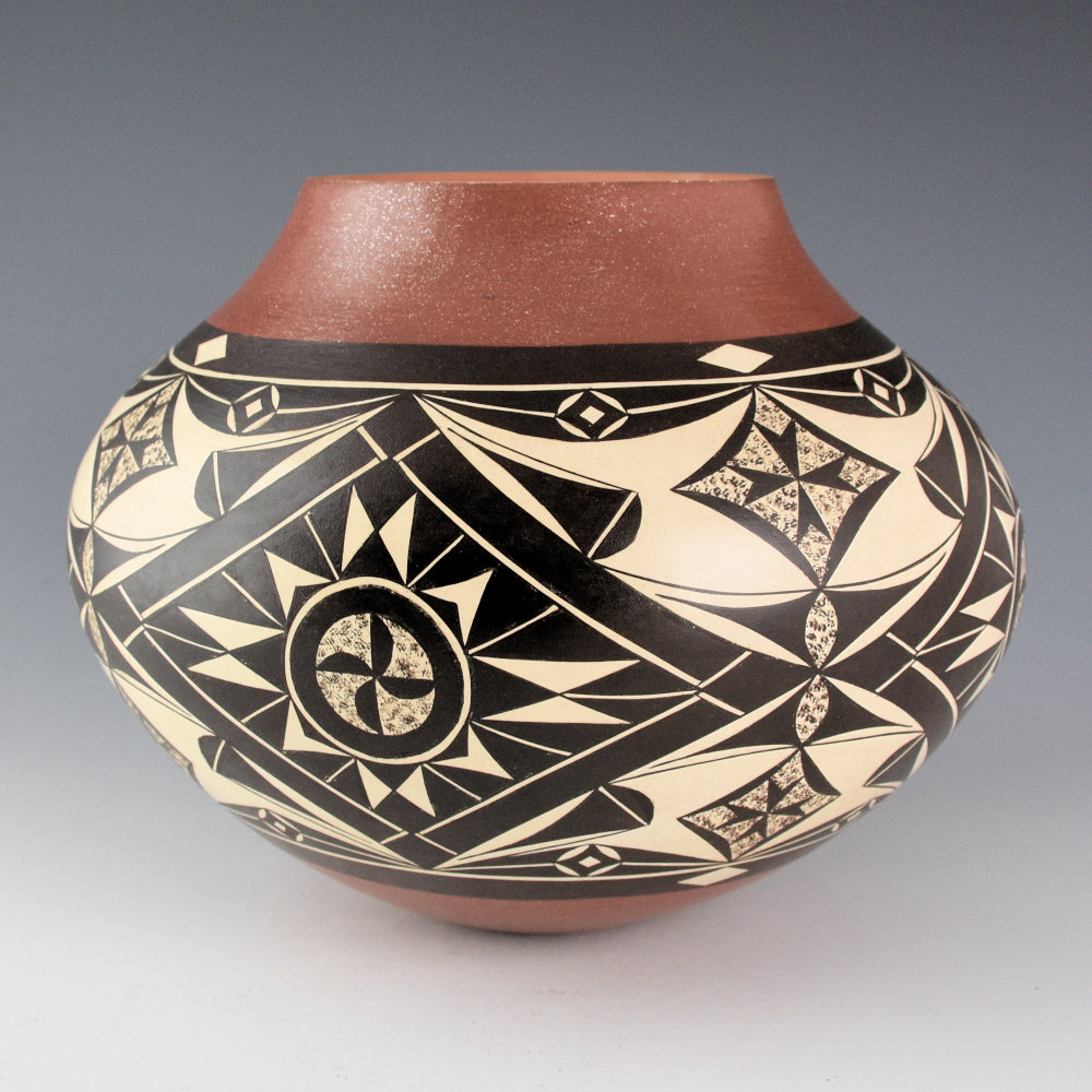 Lucas, Yvonne - "Star Bursts" White Jar (2025) - Image 2