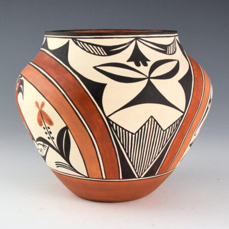 Alternative view of Aragon, Wanda - Jar with Parrots and Rainbows (1999)