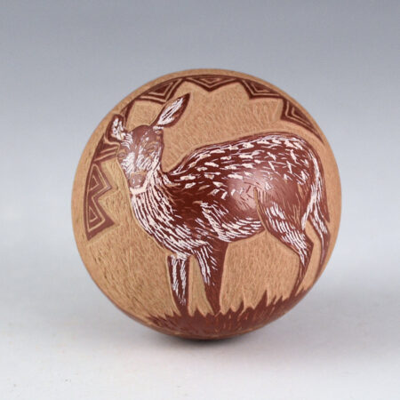 Alternative view of Garcia, Gloria "Golden Rod" - Seedpot with Realistic Fawn