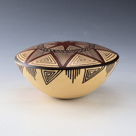 Alternative view of Naha, Nona - Seedpot with Double Star (1990s)