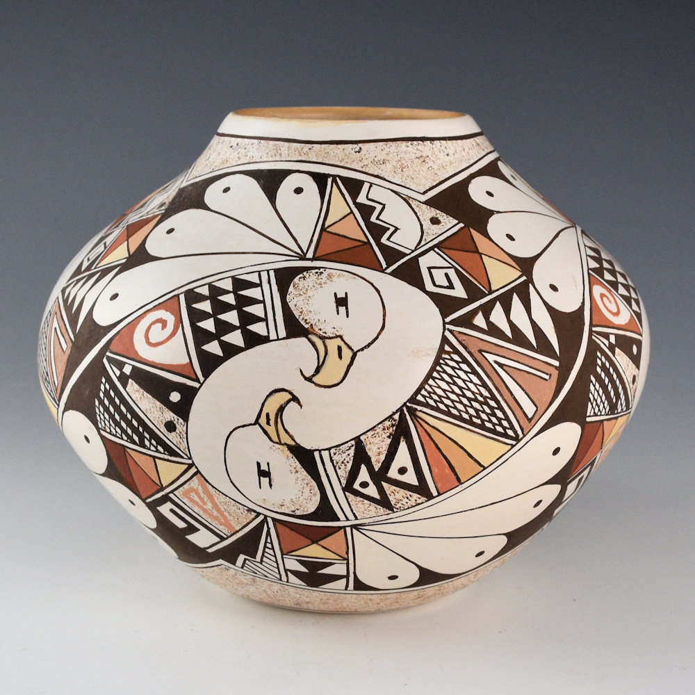 Naha, Rainy - Jar with Eight Tumbling Eagles