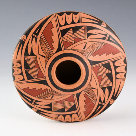 Kahe, Gloria - Wide Jar with Swirling Birds and Clouds