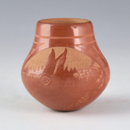 Alternative view of Naranjo, Marian Rose & Ernest - Small Jar with Realistic and Mimbres Rabbits (1970s)