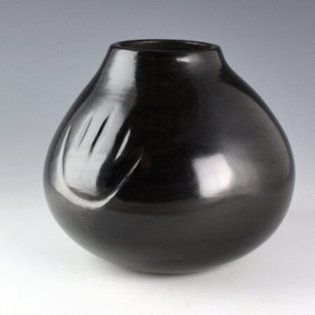 Naranjo-Garcia, Sharon - Black Jar with Bear Paws