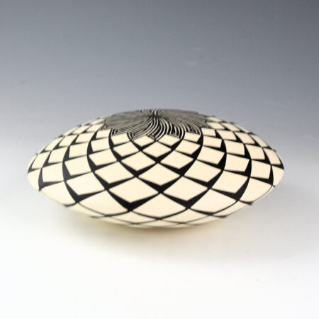 Alternative view of Chino, Alicia Kelsey - "Pine Cone" Large Seedpot