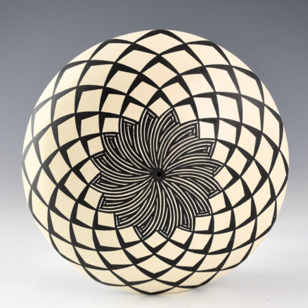 Chino, Alicia Kelsey - "Pine Cone" Large Seedpot