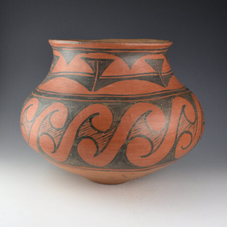 Martinez, Maximilliana "Anna" - Large Black-on-Red Jar (ca 1905)