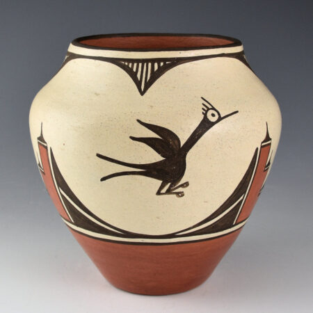 Alternative view of Medina, Benina - Jar with Zia Hummingbirds (1980s)