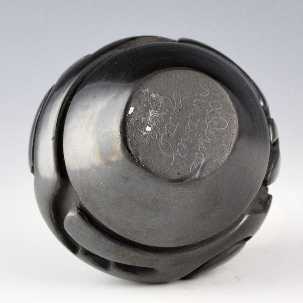 Chavarria, Denise - Jar with Carved Cloud and Rain Designs - Image 4