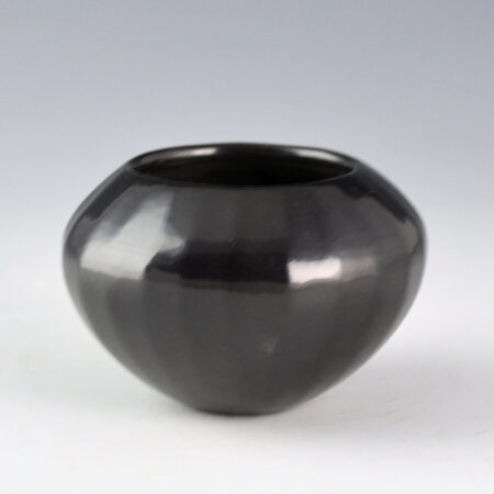 Alternative view of Gutierrez, Denny - Bowl with 24 Faceted Straight Ribs (1991)