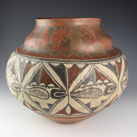 Alternative view of Montoya, Florentino and Martina - Black-on-Red and Polychrome Water Jar (ca 1900), Published