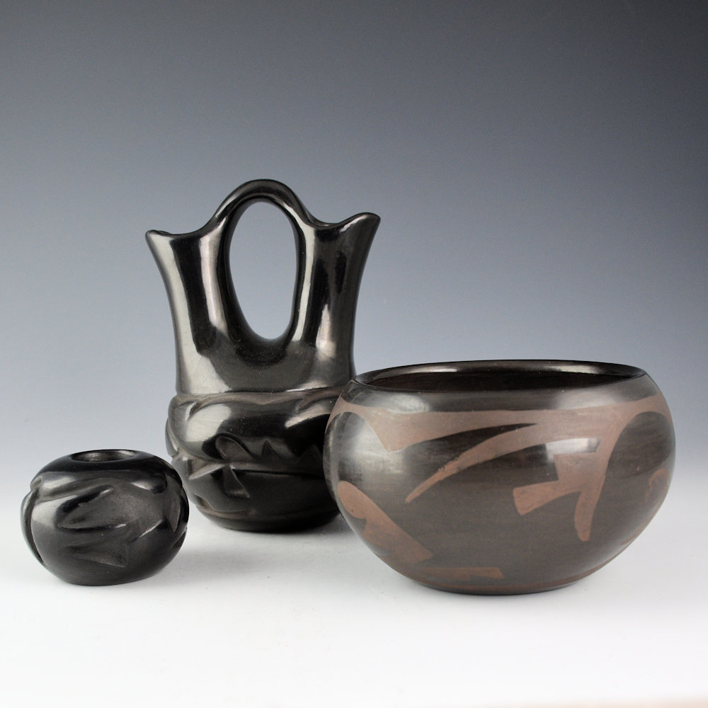 Shupla, Helen - Group of Three Pieces (Wedding Vase, Bowl, Seedpot) - Image 2