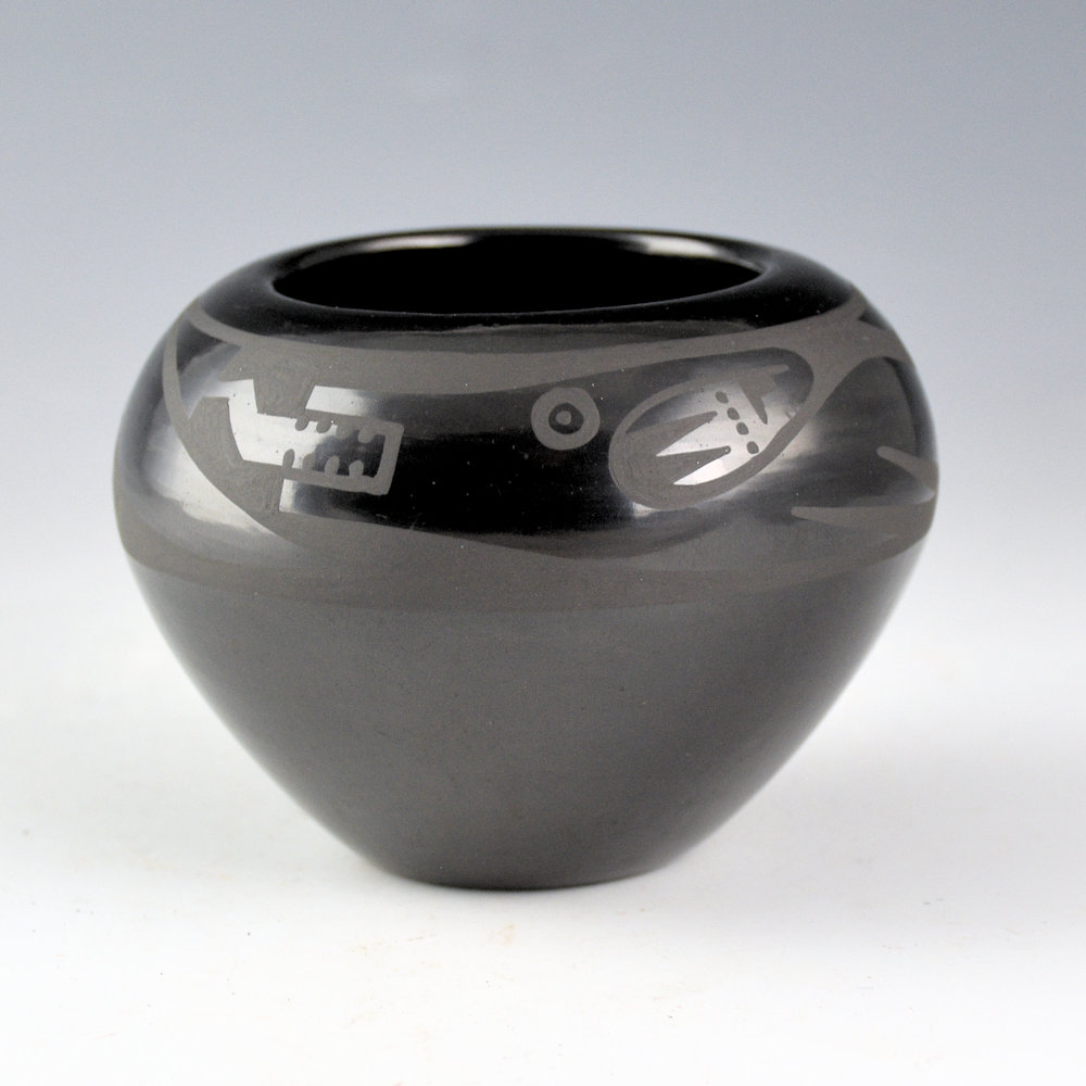 Gutierrez, Kathy - Black Bowl with Avanyu