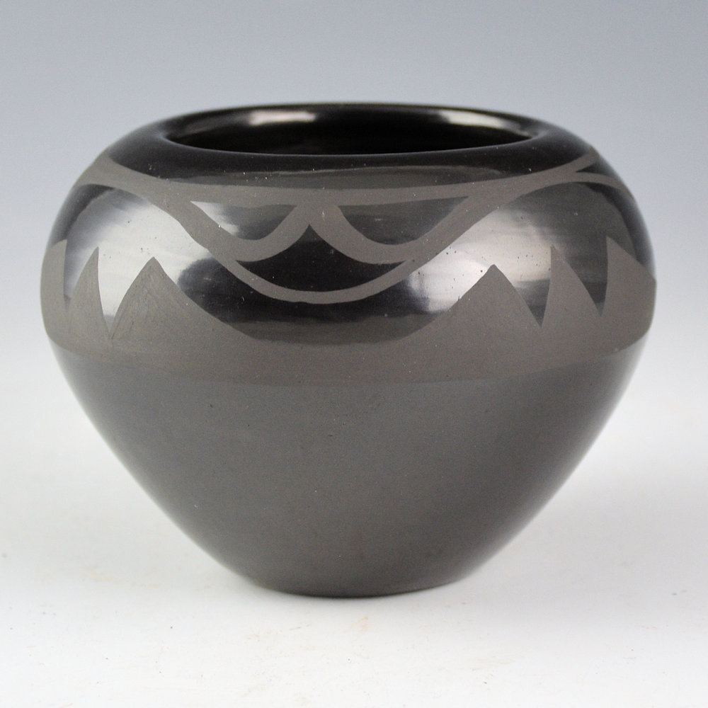 Gutierrez, Kathy - Black Bowl with Avanyu - Image 2