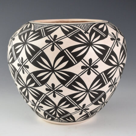 Alternative view of Antonio, Mildred - Jar with Interlocking Butterflies