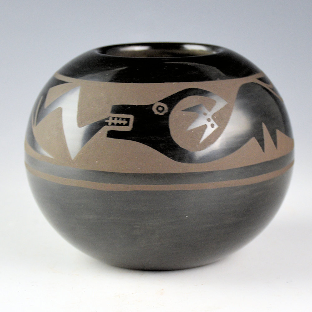 Martinez, Pauline - Round Bowl with Avanyu