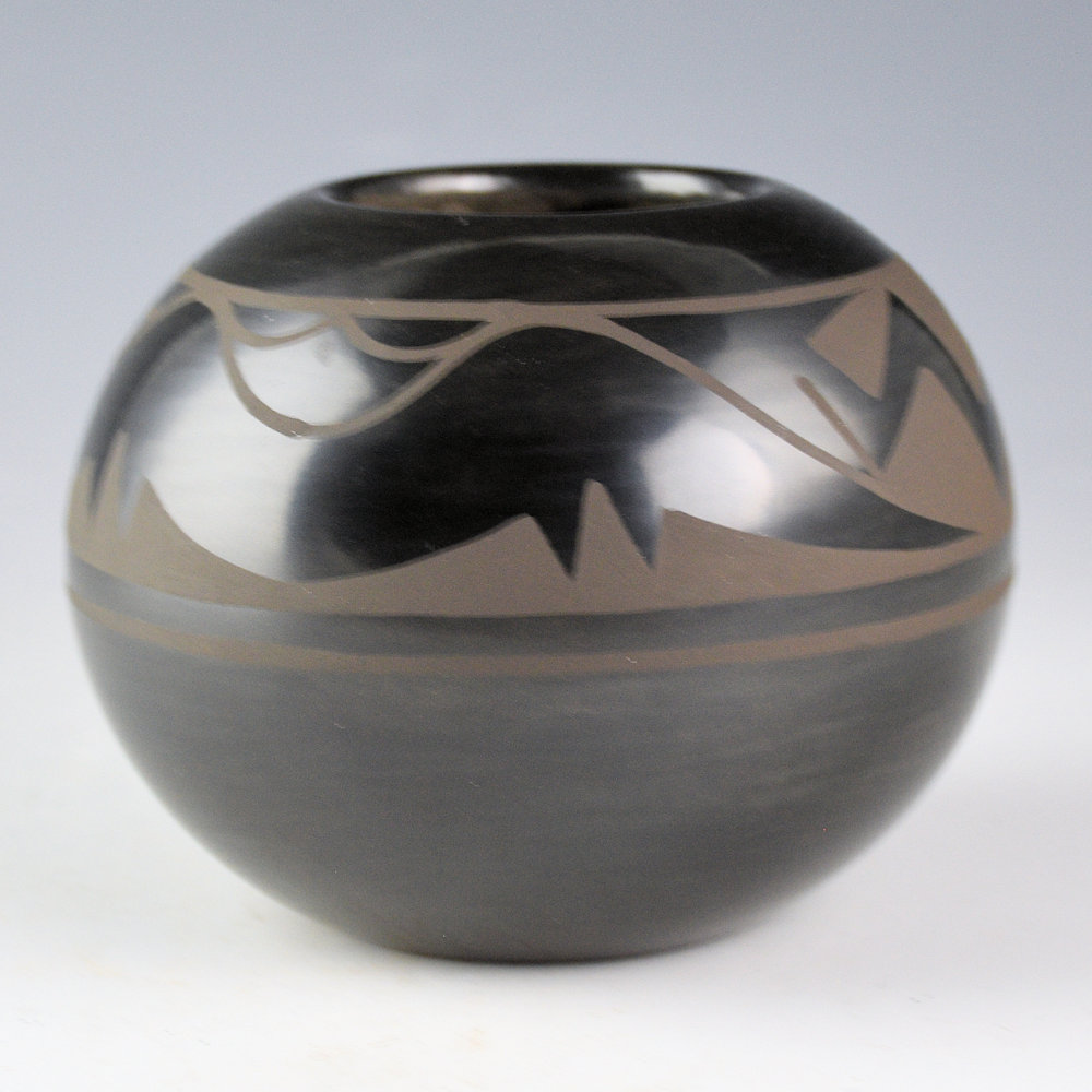 Martinez, Pauline - Round Bowl with Avanyu - Image 3