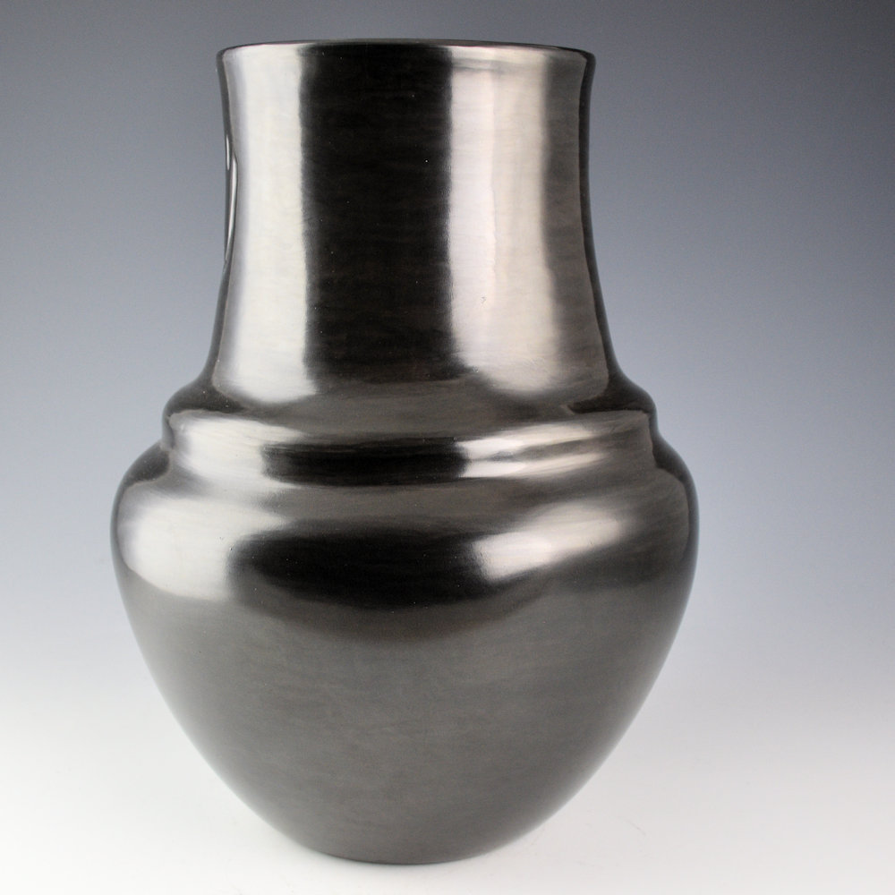 Ebelacker, Richard - 11" Tall Double Shoulder Water Jar with Bear Paws (1990s) - Image 5