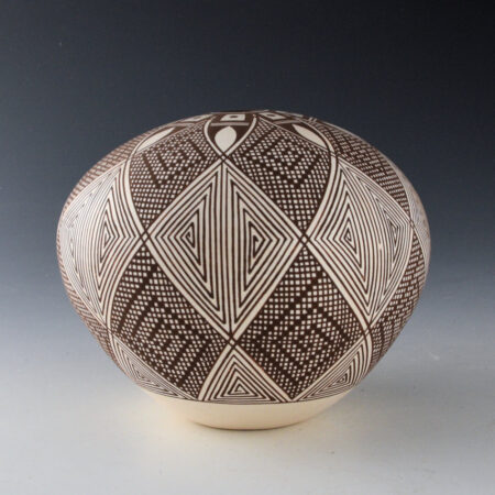 Patricio, Robert - "Pueblo Flower" Seedpot