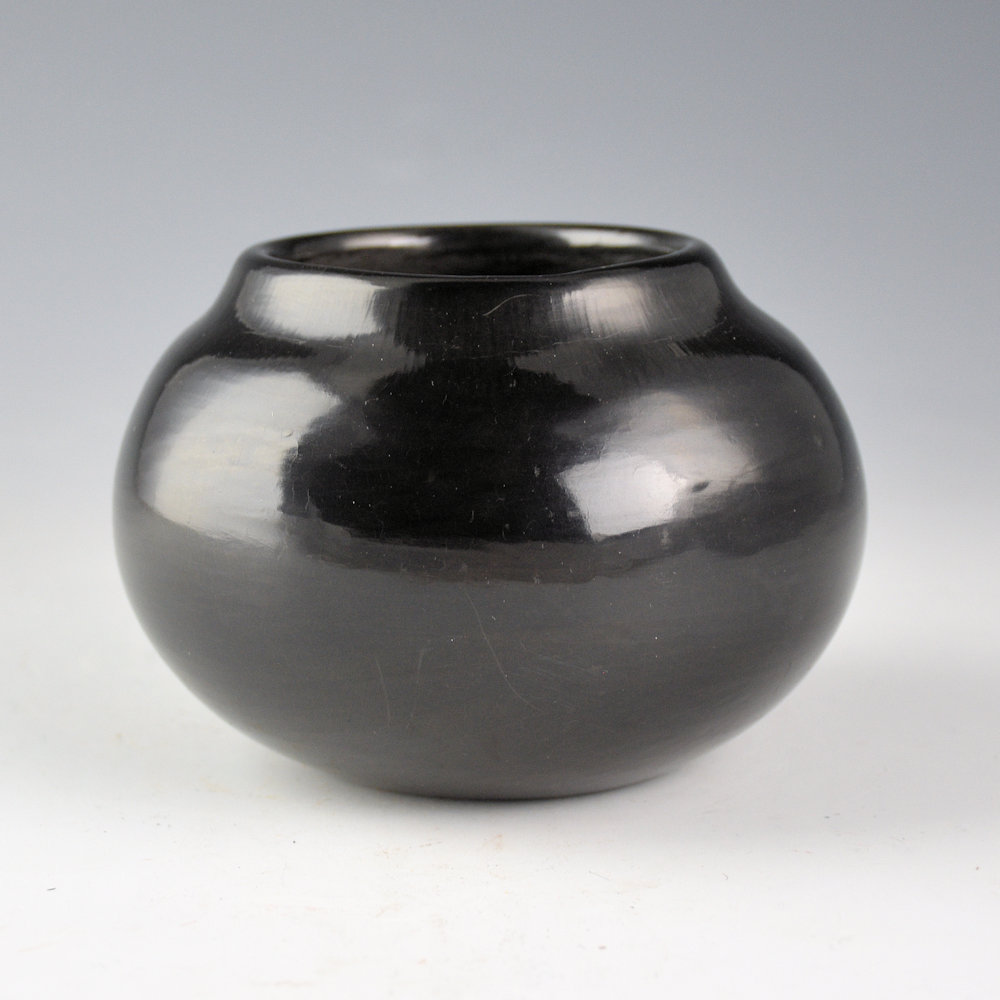 Martinez, Santana & Adam -Plainware Jar (1980s)