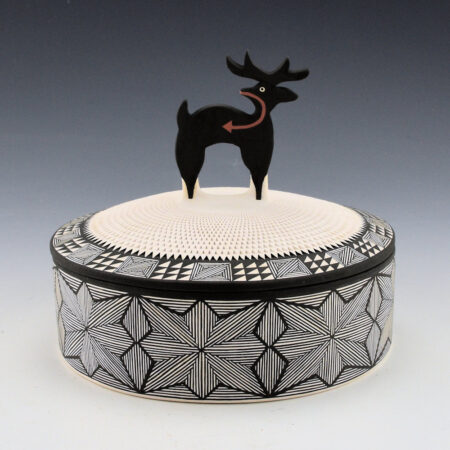 Roy-Keene, Adrianne - Corrugated Box with Fineline Stars and Heartline Deer Lid (2001)