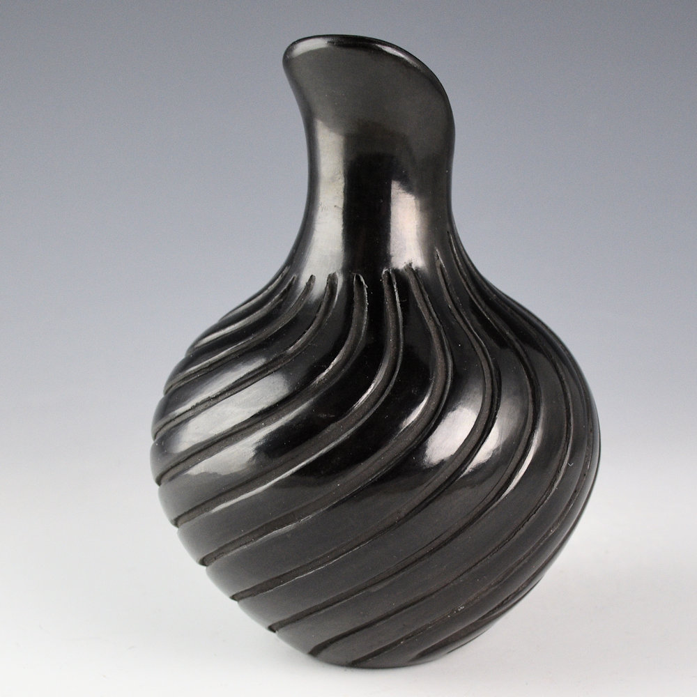 Chavarria, Denise - Swirling Lightning Design Water Jar - Image 4