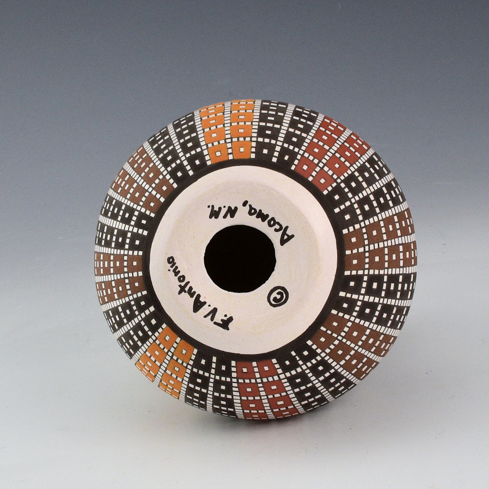 Antonio, Frederica - "Wisdom" Double Lobe "Owl" Jar - Image 5