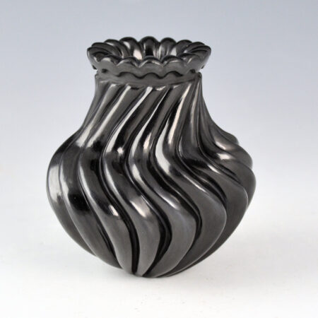 Youngblood, Nancy - 16 Rib Swirl Rain Drop Rim Water Jar (2025)