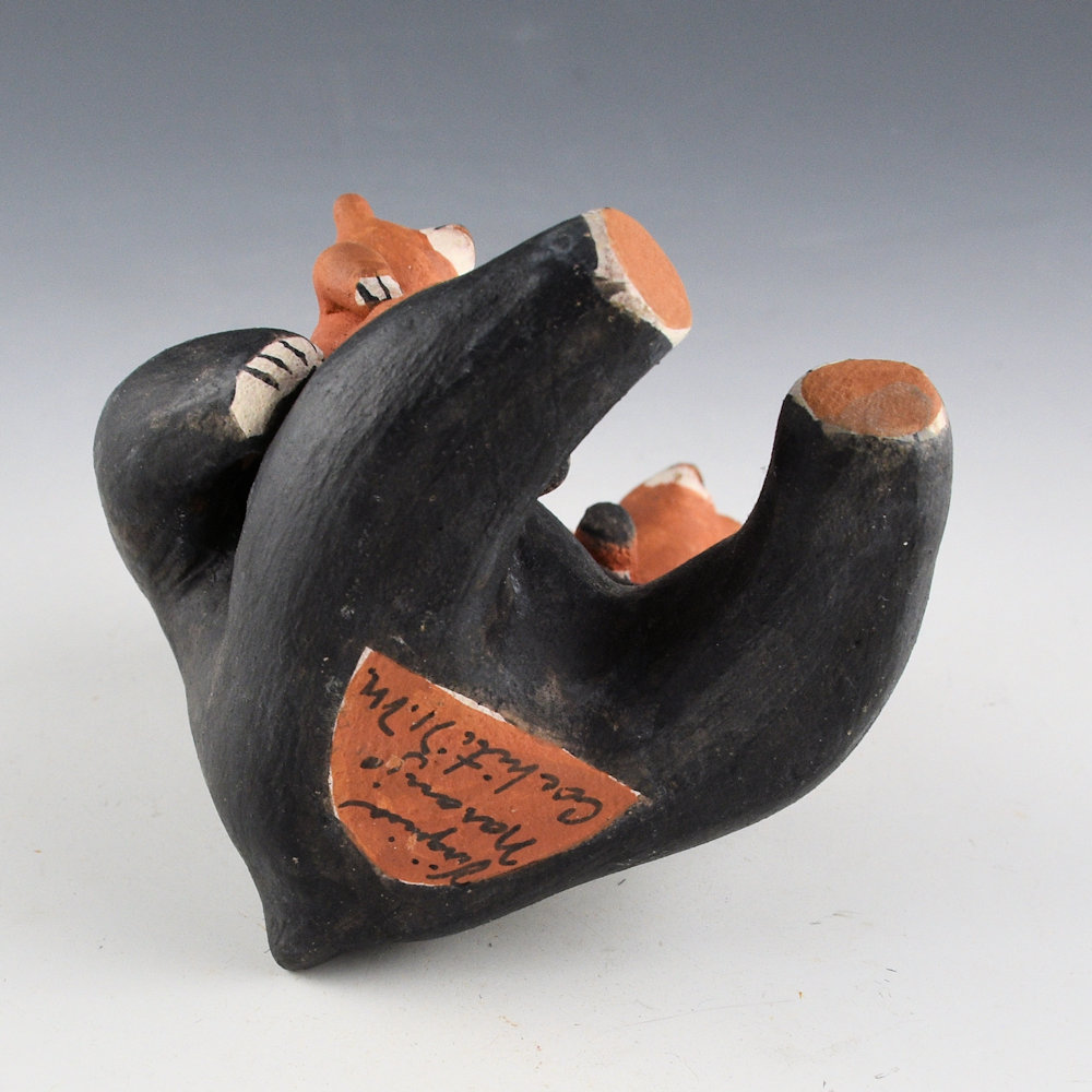 Naranjo, Virginia - Bear Storyteller with Two Cubs (1970s) - Image 5