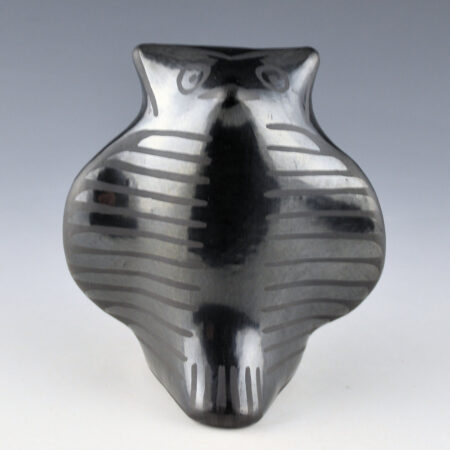 Alternative view of Blue Corn -  Owl Clay Figure (1960s)