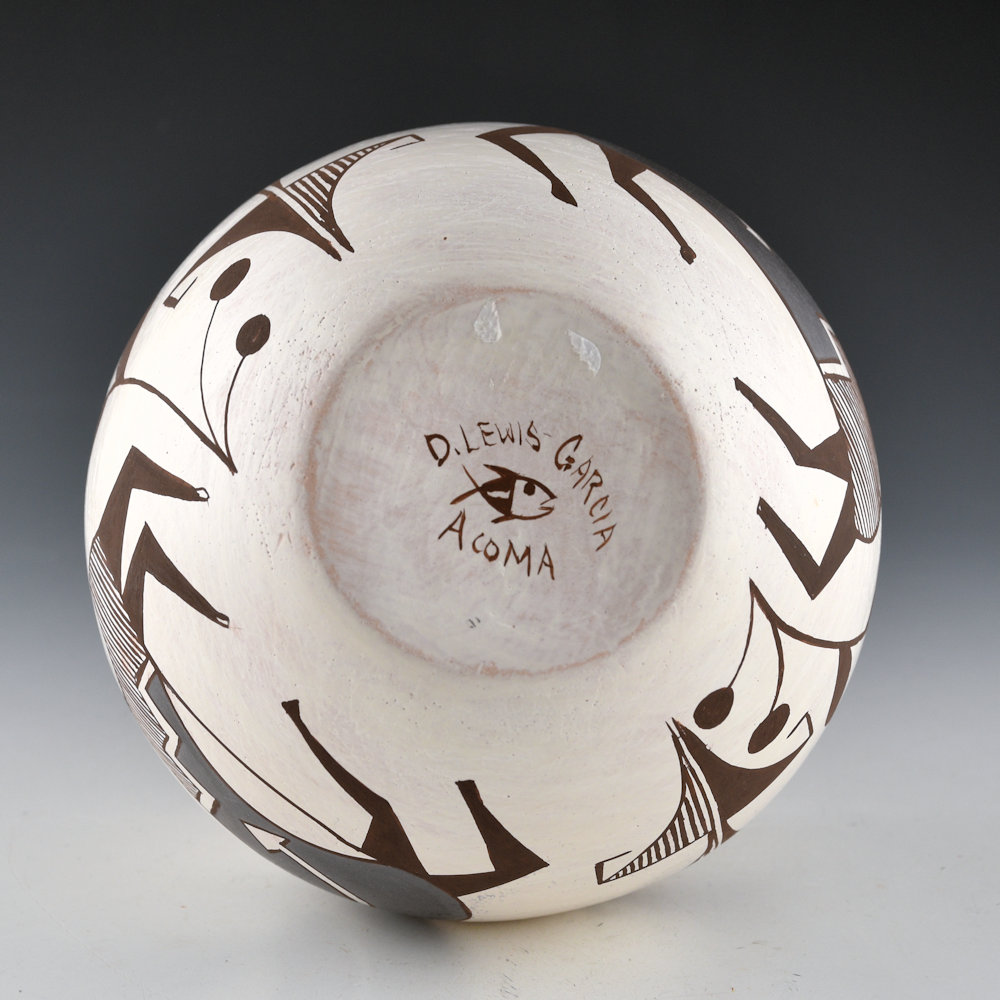 Lewis-Garcia, Diane - 5" Tall Jar with Two Heartline Deer - Image 5