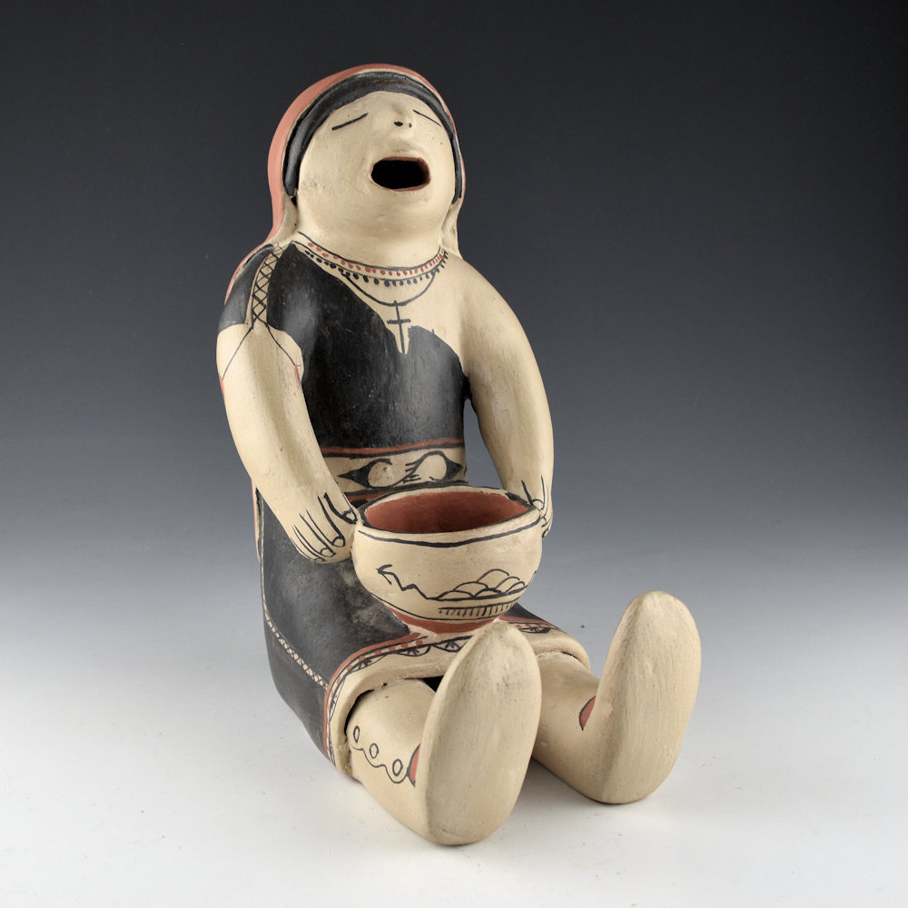 Cordero, Helen - "Singing Mother" Clay Figure with Cochiti Bowl (1970s) - Image 3