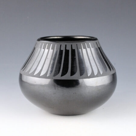 Alternative view of Martinez, Maria - Gunmetal Jar with 41 Feathers "Maria Popovi" (1956-9)