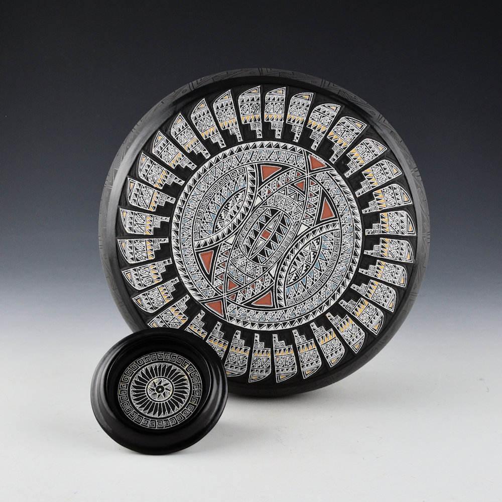 Blackmore, Marvin - Incised Bowl with Bear Lid - Image 6
