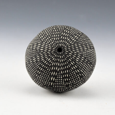 Alternative view of Chino, Brian - Seedpot with Fine-Line Star Patterns (1990s)