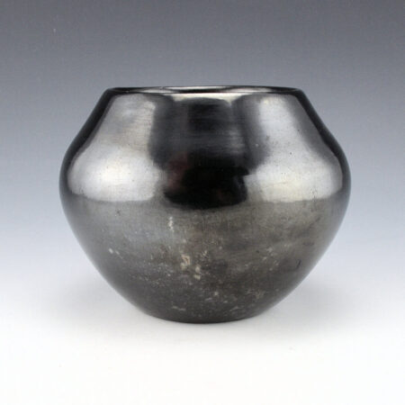 Alternative view of Martinez, Maria - Plainware Gunmetal Jar "Maria Poveka", 1950s