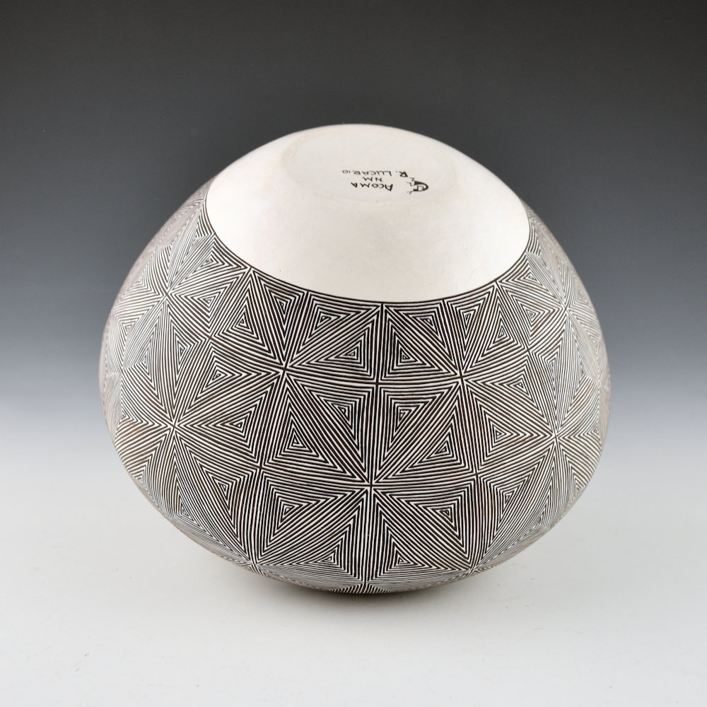 Lucario, Rebecca - Finline-Bowl with Interlocking Stars - Image 5