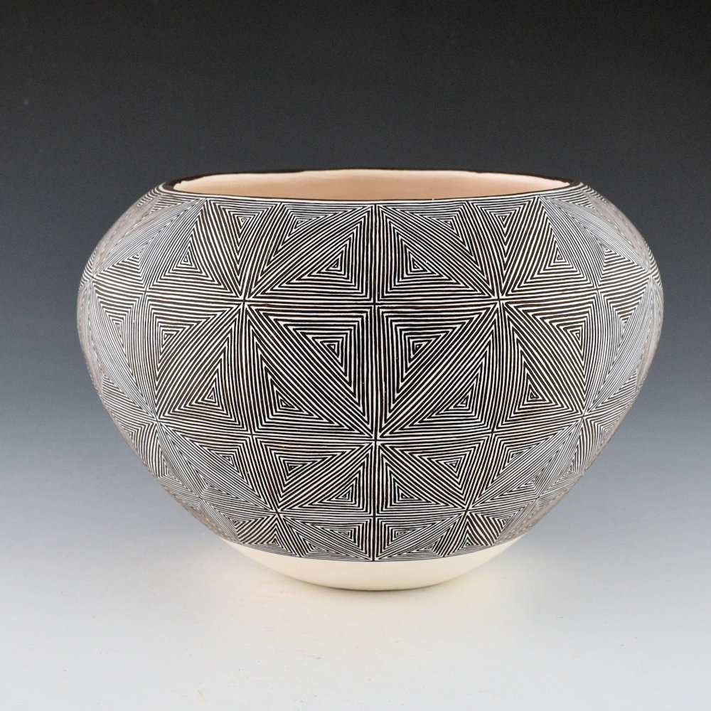 Lucario, Rebecca - Finline-Bowl with Interlocking Stars - Image 4