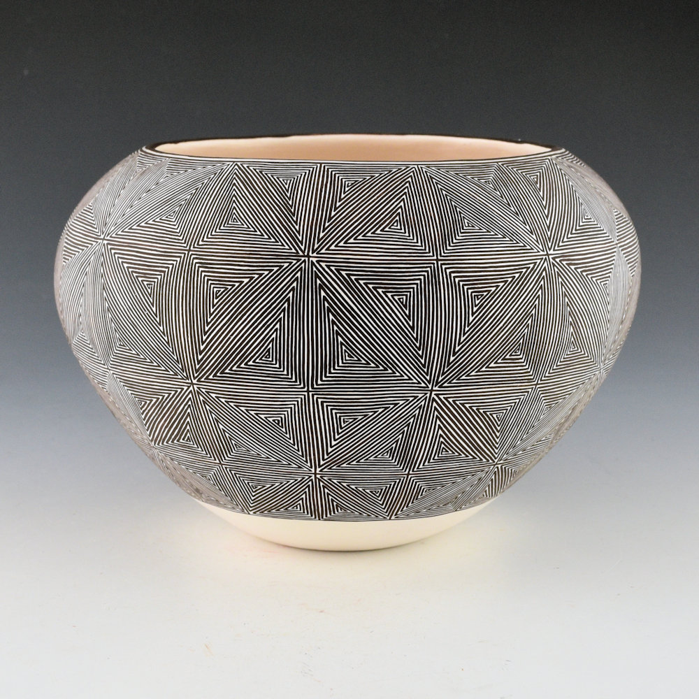 Lucario, Rebecca - Finline-Bowl with Interlocking Stars - Image 2