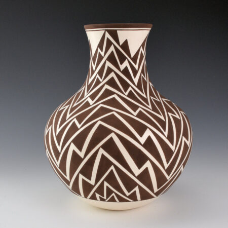 Patricio, Robert - "Acoma Lightning" Long Neck Jar
