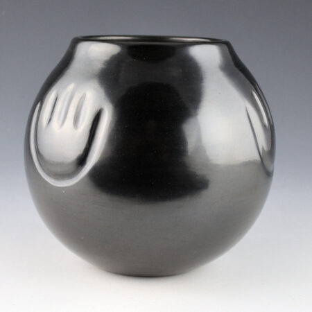Alternative view of Garcia, Tina - Small Storage Jar with Three Bear Paws (1991)