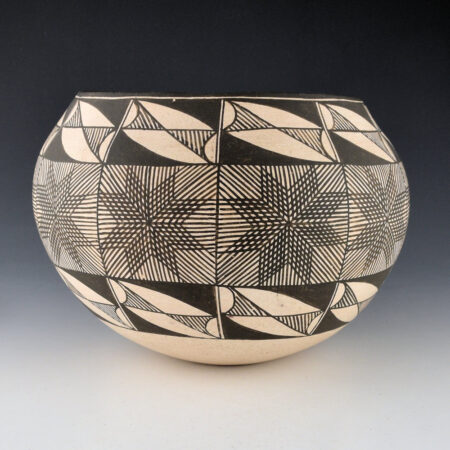 Alternative view of Chavez, Clara Histia - Jar with Stars and Rain Clouds (1960s)