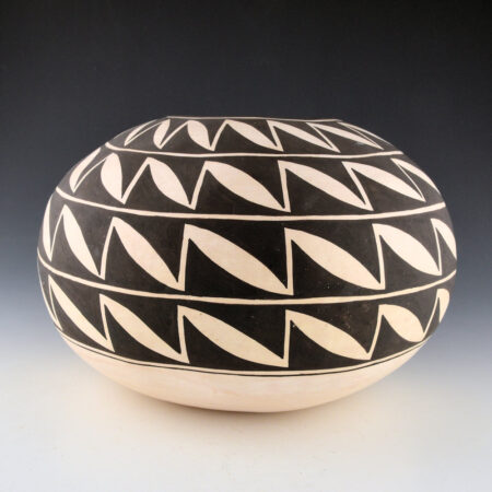 Lewis, Drew - 9" Wide Bowl with Interlocking Leaf Design (1980s)