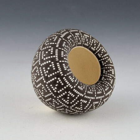 Alternative view of Antonio, Frederica - Small Infinity Rim Bowl with Interlocking Clouds