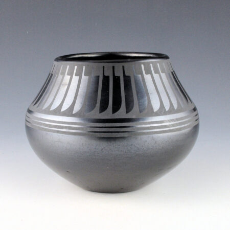 Alternative view of Martinez, Maria - Gunmetal Jar with 42 Feathers "Maria Popovi" (1956-9)
