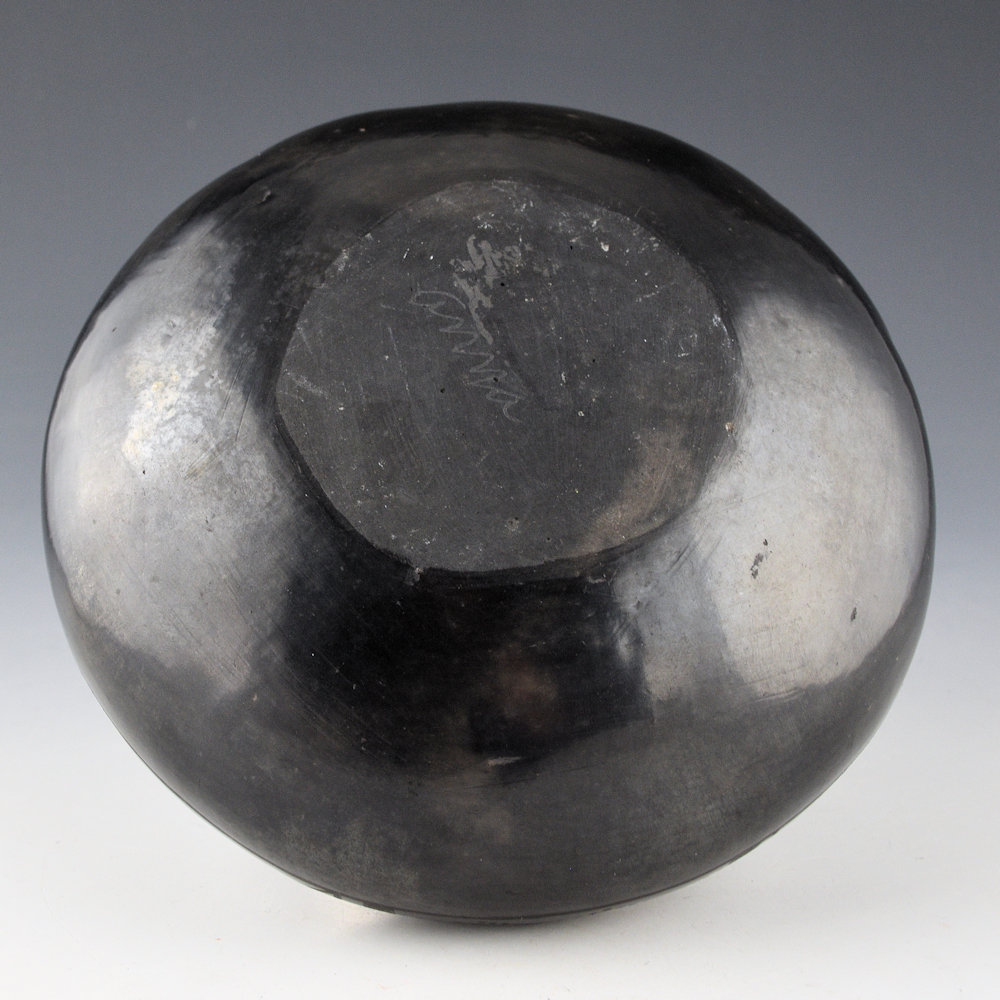 Martinez, Anna - Wide Bowl with River and Rain Designs (1920s) - Image 5